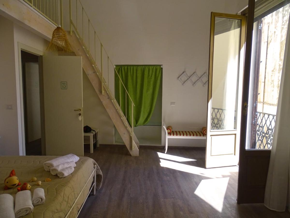 Mescia Marina Couette-café *